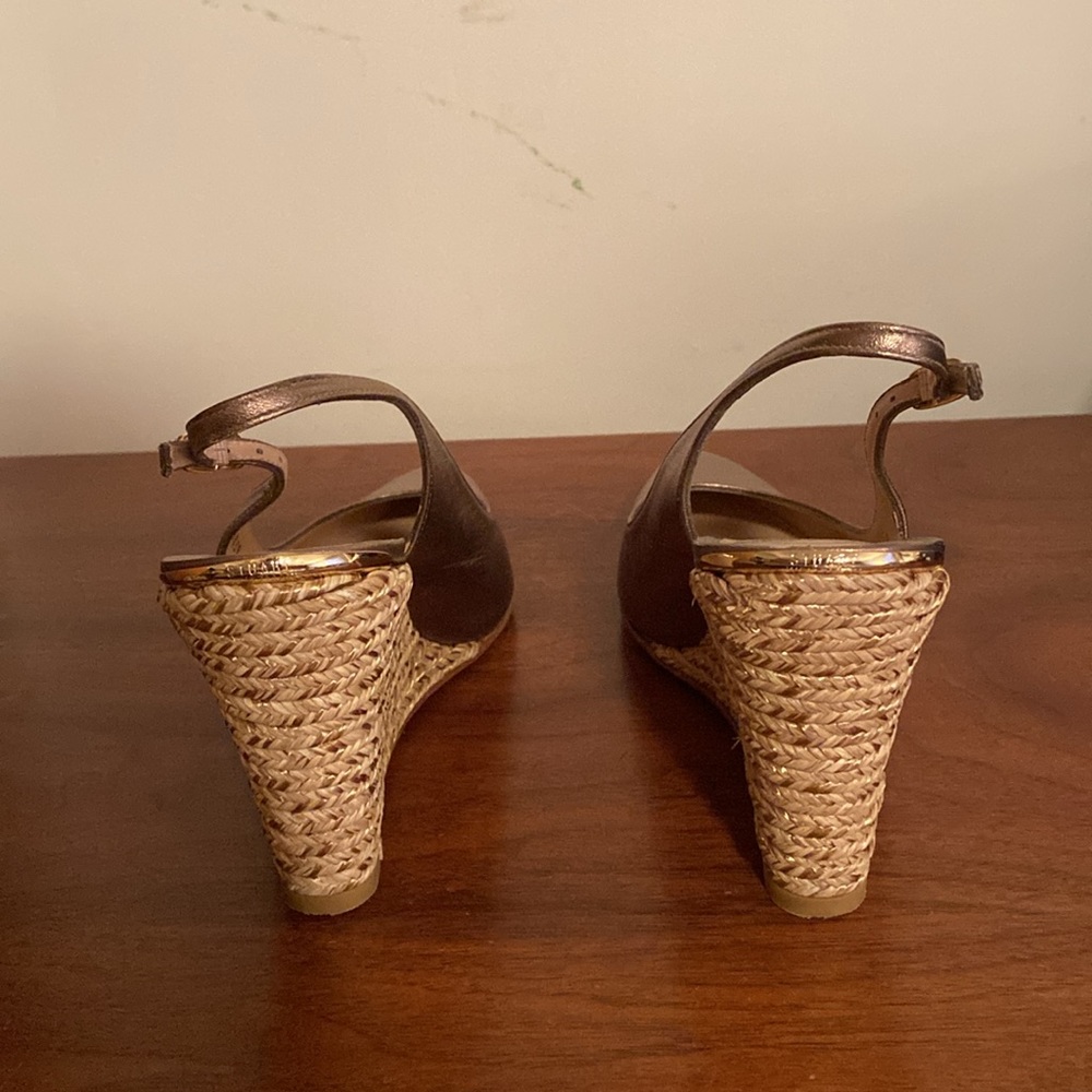 Stuart Weitzman - Picture 4 of 15